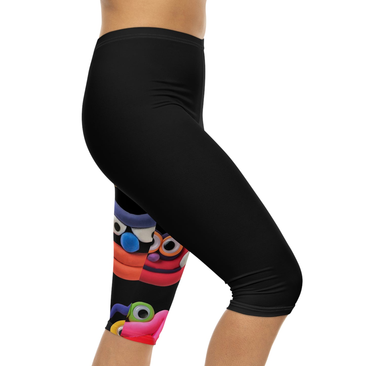 Women’s Capri Leggings (AOP)